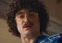 Daniel Radcliffe aparece como Weird Al Yankovic em trailer do filme