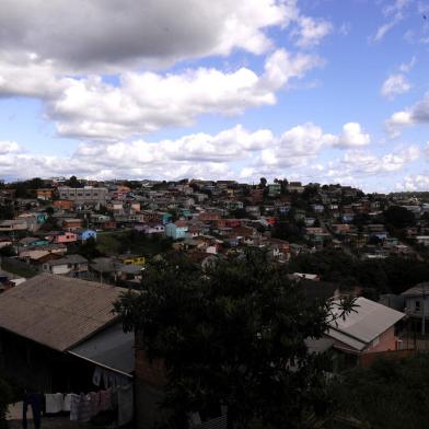 CAXIAS DO SUL, RS, BRASIL, 23/01/2020 - Moradores de três lotes do Monte Carmelo querem um só projeto de regularização da área. Dois dos lotes estão na Justiça em processo de reintegração de posse, o outro foi desapropriado pela prefeitura. (Marcelo Casagrande/Agência RBS)<!-- NICAID(14396326) -->