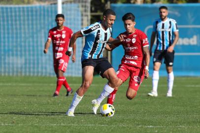 Thiago Rosa, Grêmio e Vila Nova, Brasileirão de Aspirantes<!-- NICAID(15193057) -->