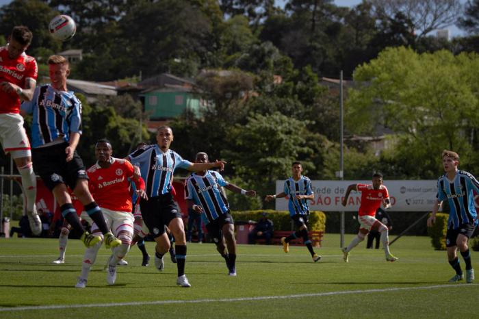 Inter vence 1º Grenal entre amigos de Flor da Serra do Sul