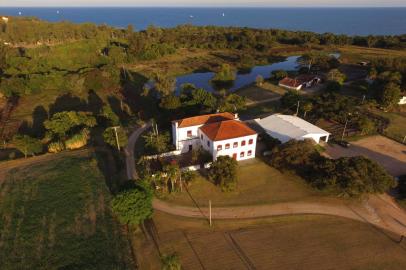 Fazenda do Sobrado<!-- NICAID(15206401) -->