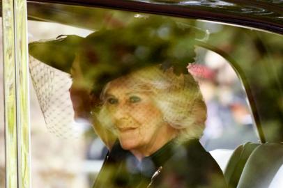 Camilla, the Queen Consort, sits in a car before attending the State Funeral Service of Britains Queen Elizabeth II in central London on September 19, 2022. (Photo by David Cliff / POOL / AFP)Editoria: HUMLocal: LondonIndexador: DAVID CLIFFSecao: imperial and royal mattersFonte: POOLFotógrafo: STR<!-- NICAID(15209897) -->