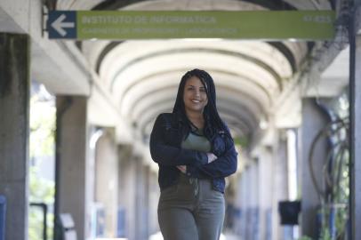 PORTO ALEGRE, RS, BRASIL, 23/08/2022- Estudantes periféricos que escolheram áreas da TI. Na foto, Francielle Fernandes Rodrigues . Foto: Lauro Alves  / Agencia RBS<!-- NICAID(15184014) -->