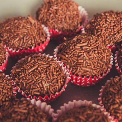 *A PEDIDO DE LEANDRO STAUDT* Doce brigadeiro - Foto: Carol Munhoz/stock.adobe.comFonte: 250845920<!-- NICAID(15217100) -->