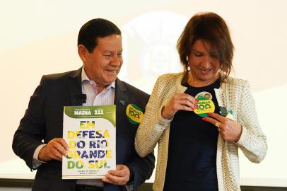 *A PEDIDO DE STEFANO* Renúncia da candidata Comandante Nádia e apoio ao candidato Hamilton Mourão ao Senado - Foto: PG Alves/Divulgação<!-- NICAID(15220539) -->