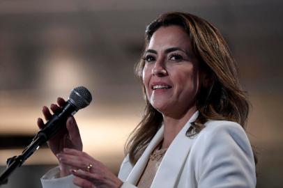 Brazilian presidential candidate Soraya Thronike (Uniao) speaks during a press conference after a presidential debate ahead of the October 2 general election, at the Globo television network studios called Projac in Rio de Janeiro, Brazil, on September 29, 2022. (Photo by MAURO PIMENTEL / AFP)Editoria: POLLocal: Rio de JaneiroIndexador: MAURO PIMENTELSecao: electionFonte: AFPFotógrafo: STF<!-- NICAID(15222355) -->