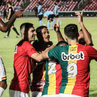 30/09/2022 - GRÊMIO X SAMPAIO CORRÊA. Campeonato Brasileiro, série B<!-- NICAID(15222851) -->