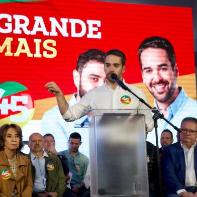 Porto Alegre, RS, Brasil, 07/10/2022 - Candidato Eduardo Leite concede coletiva à imprensa - Foto: Jefferson Botega/Agência RBSIndexador: Jeff Botega<!-- NICAID(15229686) -->