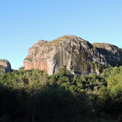 Pedra das Guaritas é um dos locais pertencentes ao geoparque aspirante Caçapava do Sul, na região Sudeste do RS, que receberá avaliadores da Unesco no início de novembro<!-- NICAID(15233047) -->