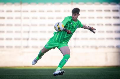 Atleta campeão gaúcho da categoria foi chamado pelo técnico Phelipe Leal para os jogos amistosos contra Chile e Paraguai.<!-- NICAID(15239132) -->