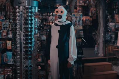 Filme Terrifier 2 faz público desmaiar em cinemas dos EUA e casos repercutem na web <!-- NICAID(15239154) -->