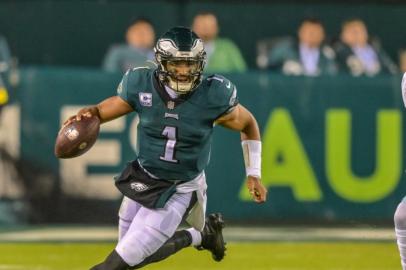 Jalen Hurts, quarterback do Eagles<!-- NICAID(15239225) -->