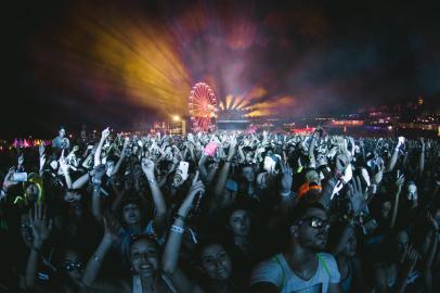 Imagem do Lollapalooza de 2018, obtida no perfil do Flickr do evento, no dia em que contou com o DJ holandês Hardwell.Indexador: LucasSa<!-- NICAID(15240186) -->