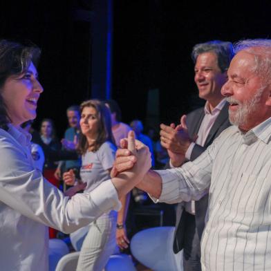 Lula, Alckmin e Haddad participam do Ato em Defesa da Democracia e do Brasil, organizado pelo Grupo Prerrogativas, no Teatro Tuca, em São Paulo. Marina Silva, Simone Tebet e personalidades políticas e artísticas estiveram presentes. Foto: Ricardo Stuckert<!-- NICAID(15245625) -->