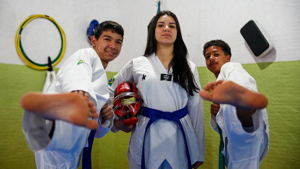 Jovem atleta paulistense é campeã nacional de Taekwondo nos Jogos Escolares  Brasileiros e conquista vaga para o Sul-Americano - Prefeitura do Paulista  - Cuidando da cidade, trabalhando pra você.