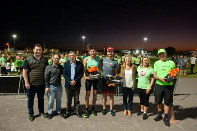 Evento foi o primeiro com a nova iluminação instalada na pista de corridas do Centro Esportivo Municipal<!-- NICAID(15251754) -->