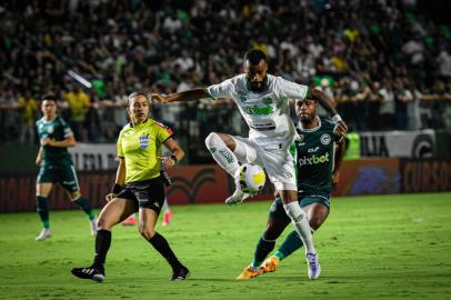 Goiás e Juventude se enfrentam no Estádio da Serrinha pela 36ª rodada do Campeonato Brasileirão, em Goiânia.<!-- NICAID(15256840) -->