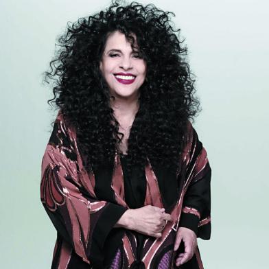 Gal Costa<!-- NICAID(11453999) -->