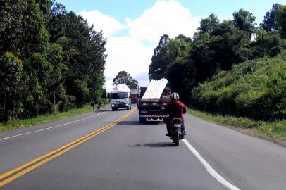 CAXIAS DO SUL, RS, BRASIL, 8/11/2022. Imagens da Rota do Sol em novembro, como está a estrada sentido Caxias Do Sul, Litoral. (Neimar De Cesero/Agência RBS)<!-- NICAID(15259958) -->