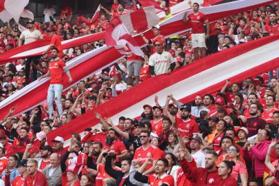 *A PEDIDO DE ELISABETH BERTINATTO* Torcida colorada no Beira-Rio - Foto: Ricardo Duarte/SC Internacional/DivulgaçãoIndexador: RICARDO DUARTE<!-- NICAID(15265876) -->