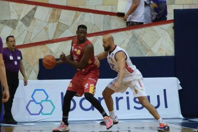 Caxias Basquete enfrentou o São José-SP, em São José dos Campos, em sua quinta partida no NBB.<!-- NICAID(15268743) -->