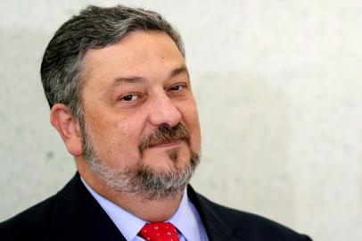 (FILES) This file photo taken on June 7, 2011 shows former Brazilian Minister of Economy and Chief of Staff Antonio Palocci during a ceremony at Planalto Palace in Brasilia. Brazilian police on September 26, 2016 arrested Antonio Palocci, a former finance minister and senior figure in the last two governments, as part of the Petrobras corruption probe, news reports said. / AFP PHOTO / EVARISTO SAEditoria: POLLocal: BrasíliaIndexador: EVARISTO SASecao: corporate crimeFonte: AFPFotógrafo: STF<!-- NICAID(12470926) -->