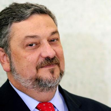 (FILES) This file photo taken on June 7, 2011 shows former Brazilian Minister of Economy and Chief of Staff Antonio Palocci during a ceremony at Planalto Palace in Brasilia. Brazilian police on September 26, 2016 arrested Antonio Palocci, a former finance minister and senior figure in the last two governments, as part of the Petrobras corruption probe, news reports said. / AFP PHOTO / EVARISTO SAEditoria: POLLocal: BrasíliaIndexador: EVARISTO SASecao: corporate crimeFonte: AFPFotógrafo: STF<!-- NICAID(12470926) -->
