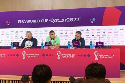 Coletiva da Seleção brasileira: Tite e Tiago Silva. Foto: José Alberto Andrade / Agencia RBS<!-- NICAID(15273426) -->