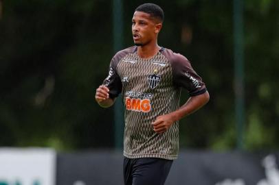 Meia Wesley Hudson, 22 anos, estava no Paysandu e tem passagem pelo Atlético-MG, Brasil-Pel<!-- NICAID(15275270) -->