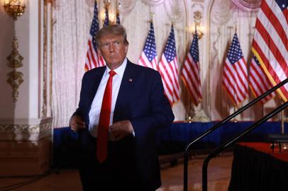 (FILES) In this file photo taken on November 15, 2022, former US President Donald Trump leaves the stage after speaking during an event at his Mar-a-Lago home in Palm Beach, Florida. - The US Supreme Court cleared the way on November 22, 2022, for former President Donald Trumps tax returns to be handed over to a committee of the Democratic-majority House of Representatives. (Photo by JOE RAEDLE / GETTY IMAGES NORTH AMERICA / AFP)<!-- NICAID(15275948) -->