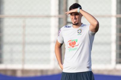 Treino da Seleção no CT do Grêmio. Matheus Bachi. Lucas Figueiredo/CBFIndexador: Lucas Figueiredo/CBF<!-- NICAID(14123673) -->