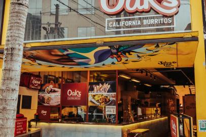 Oaks California Burritos<!-- NICAID(15282569) -->