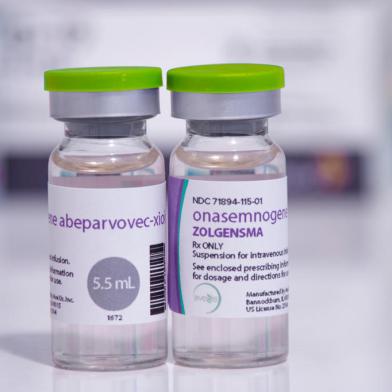 Calgary, Alberta. Canada. Jan 27, 2021. The most expensive medication in the world. Onasemnogene Abeparvovec-Xioi Zolgensma, sold under the brand name Zolgensma, is a gene therapy medication used to treat spinal muscular atrophy. Foto: oasisamuel / stock.adobe.comFonte: 408920541<!-- NICAID(15289163) -->