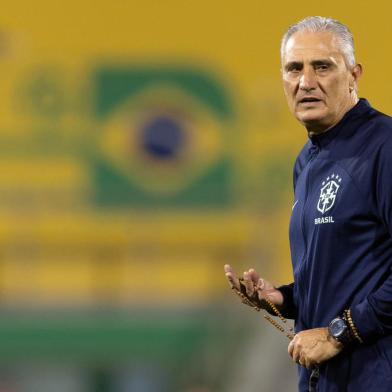 Treino da Seleção Brasileira no Estádio Grand Hamad, em Doha, no Catar. Na foto, o técnico Tite.<!-- NICAID(15274140) -->