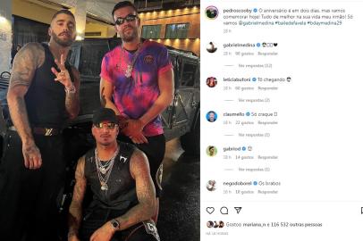 Medina celebra aniversário com Neymar, Pedro Scooby, PA e outros amigos