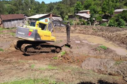 *A PEDIDO DE GABRIEL GUEDES* Prefeitura de Progresso distribui água com caminhão pipa e se prepara para estiagem - Foto: Prefeitura de Progresso/Divulgação<!-- NICAID(15303199) -->