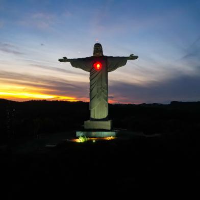 Cristo Protetor, Encantado, coração, coração pulsando, Vale do Taquari <!-- NICAID(15304192) -->