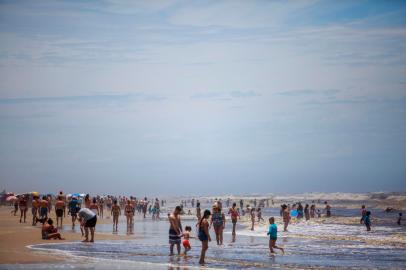 Capão da Canoa, RS, Brasil - Ambiental na praia de Capão da Canoa. Foto: Jefferson Botega / Agencia RBSIndexador: Jeff Botega<!-- NICAID(15304223) -->