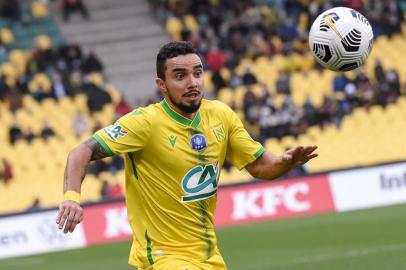 Nantes Brazilian defender Fabio Da Silva eyes the ball during the French Cup  round-of 32 football match between Nantes (FC Nantes) and  Vitre (AS Vitre) at La Beaujoire Stadium, western France on January 2, 2022. (Photo by Sebastien SALOM-GOMIS / AFP)Editoria: SPOLocal: NantesIndexador: SEBASTIEN SALOM-GOMISSecao: soccerFonte: AFPFotógrafo: STR<!-- NICAID(15305081) -->