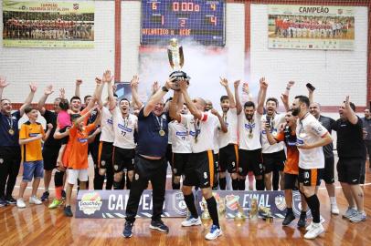 ACBF venceu o Atlântico por 4 a 1 e garantiu a 14ª conquista do Gauchão de Futsal. Jogo foi neste domingo (11), em Erechim.<!-- NICAID(15292288) -->