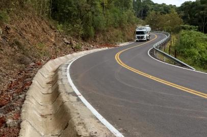 Acesso asfáltico da cidade de Sério, na RS-421. Foto: Imprensa / Daer / Divulgação<!-- NICAID(15306322) -->