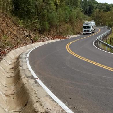 Acesso asfáltico da cidade de Sério, na RS-421. Foto: Imprensa / Daer / Divulgação<!-- NICAID(15306322) -->