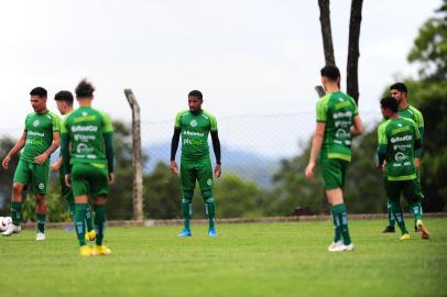 CAXIAS DO SUL, RS, BRASIL, 27/12/2022. Treino do Juventude no Centro de Formação de Atletas e Cidadãos (CFAC). O Juventude se prepara para a estreia do Campeonato Gaúcho 2023. (Porthus Junior/Agência RBS)Indexador:                                 <!-- NICAID(15306030) -->