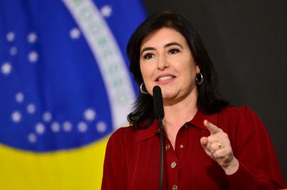 A ministra do Planejamento e OrÃ§amento, Simone Tebet, toma posse em cerimÃ´nia no SalÃ£o Nobre do PalÃ¡cio do Planalto. A ministra do Planejamento e Orçamento, Simone Tebet, toma posse em cerimônia no Salão Nobre do Palácio do Planalto. - Foto: Marcelo Camargo/Agência BrasilLocal: BrasÃ­liaIndexador: Marcelo Camargo/AgÃªncia BrasilFonte: AgÃªncia Brasil/Empresa Brasil dFotógrafo: Reporter Fotografico<!-- NICAID(15313144) -->