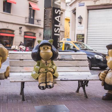 17 August 2017, Mafalda - Argentine comic strip character. Statue in San Telmo, Buenos Aires, ArgentinaFonte: 295159959<!-- NICAID(15313608) -->