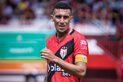 futebol, Gabriel Baralhas, Atlético-GO<!-- NICAID(15323756) -->