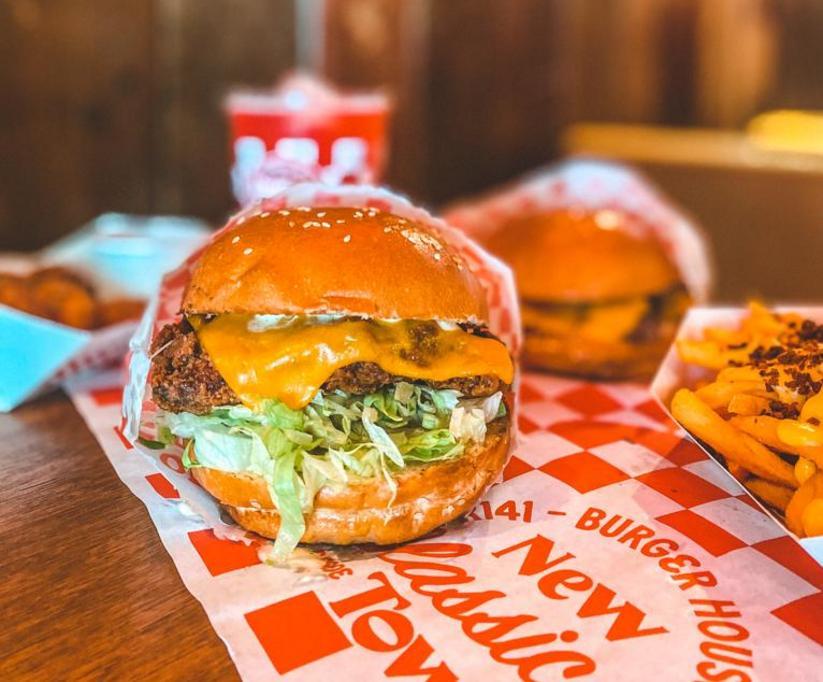 Na selva das hamburguerias, o Parrilla veio para ficar