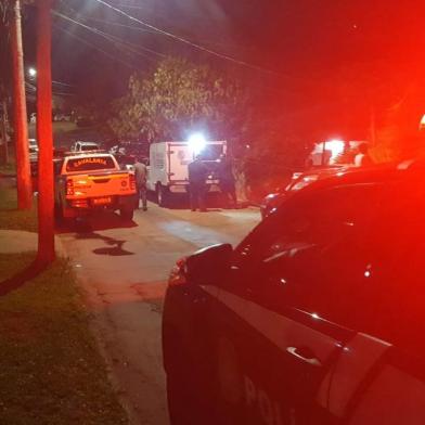 Homem é morto na zona norte de Porto Alegre<!-- NICAID(15328728) -->