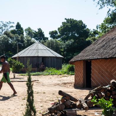 VIAMÃO, RS, BRASIL - 2023.01.27 - O MPT e MP visitam aldeia indígena Guarani que vem recebendo recursos destinados pelas instituições para a montagem de uma aldeia modelo. (Foto: André Ávila/ Agência RBS)<!-- NICAID(15333882) -->