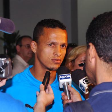 Souza - Grêmio - Chegada - Desembarque - Tricolor - 02/11/2009 